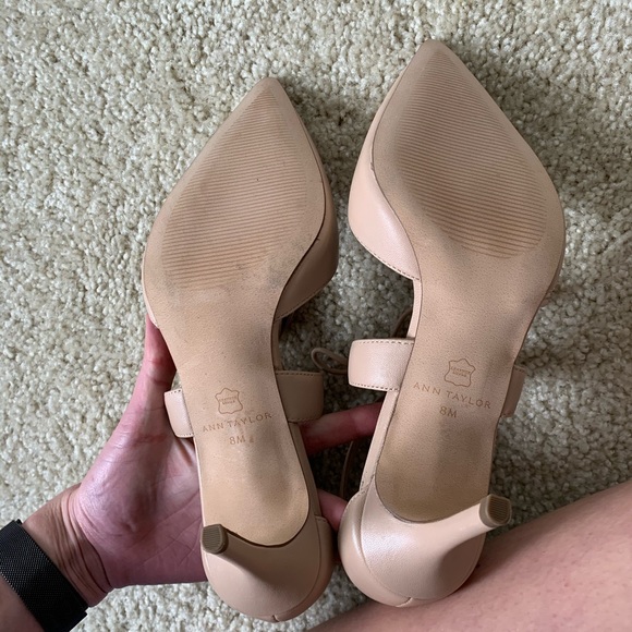 ANN TAYLOR Carson Leather Tassel Pumps - Picture 5 of 6